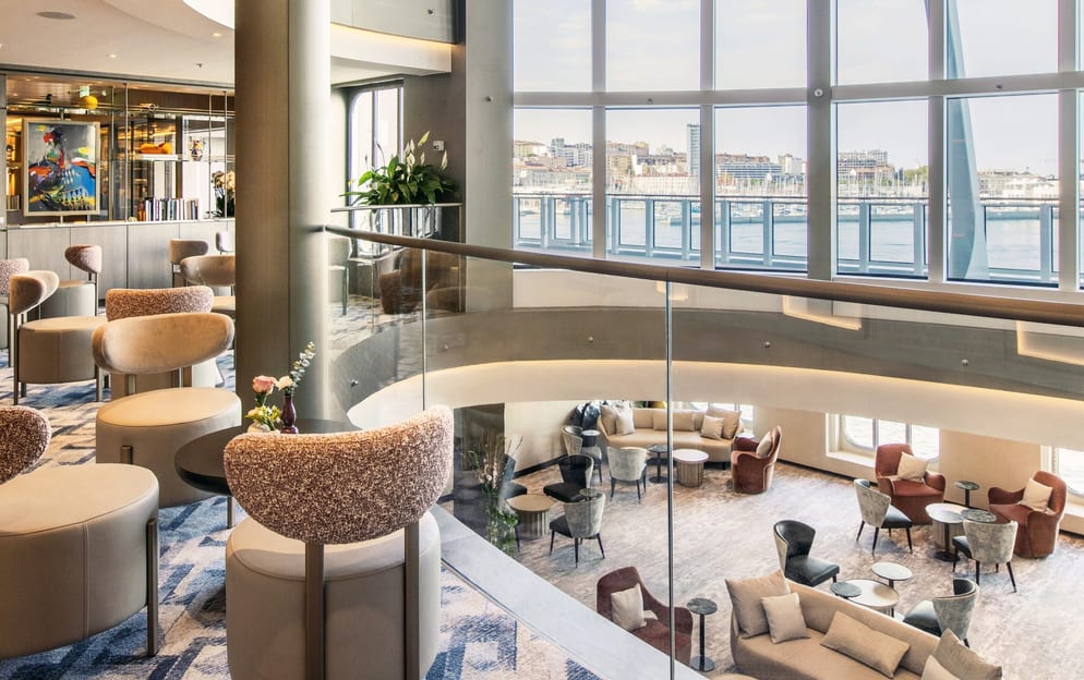 Silversea Silver Nova - Atrium 4, ©Silversea Cruises Ltd.jpg